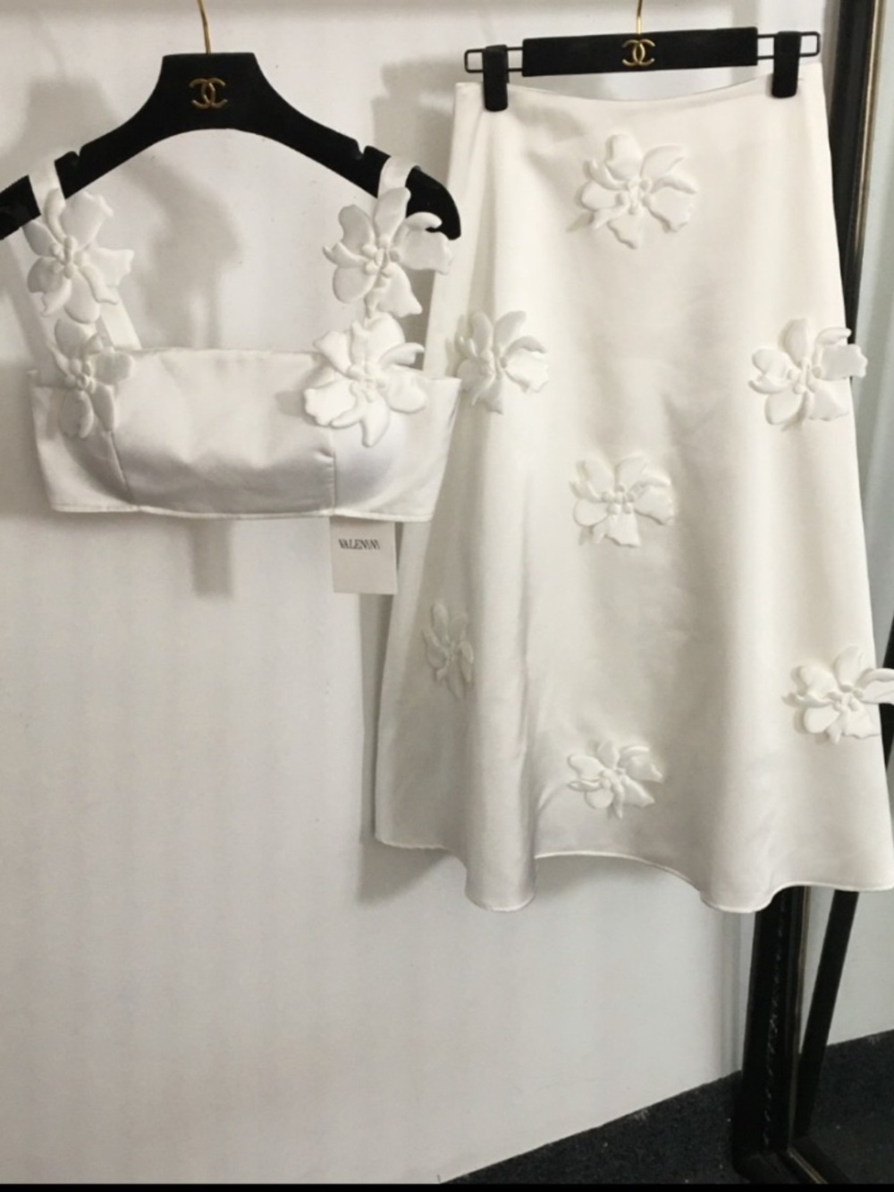 Runway Style 3D Floral Applique 2-Piece Set Crop Top & Midi Skirt White - Picture 2 of 5